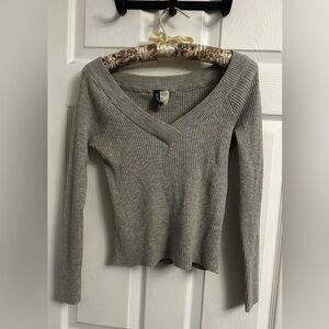 H&M Ribbed V-Neck Long Sleeve Top
